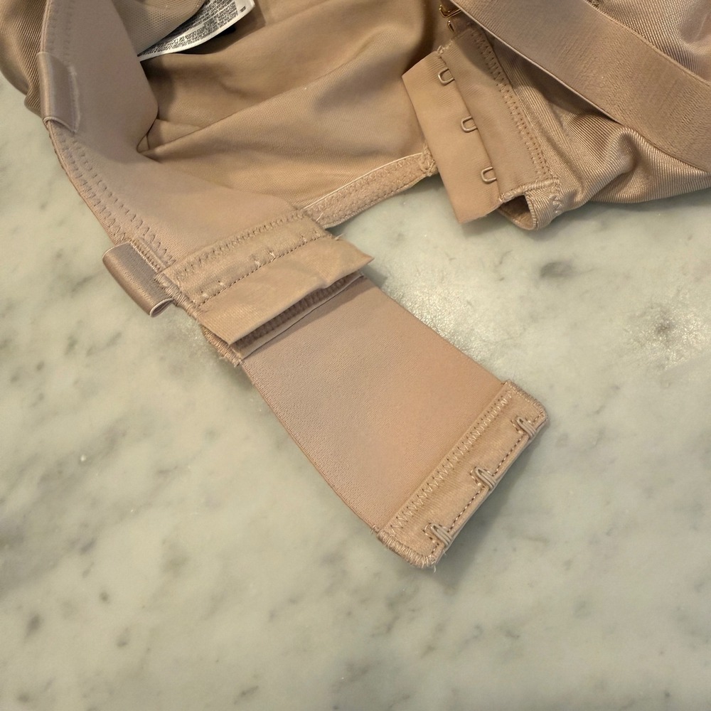 City Chic Nude Plunge Low Back Shapewear Bodysuit Size M 18 Style 00212234 - Picture 7 of 7